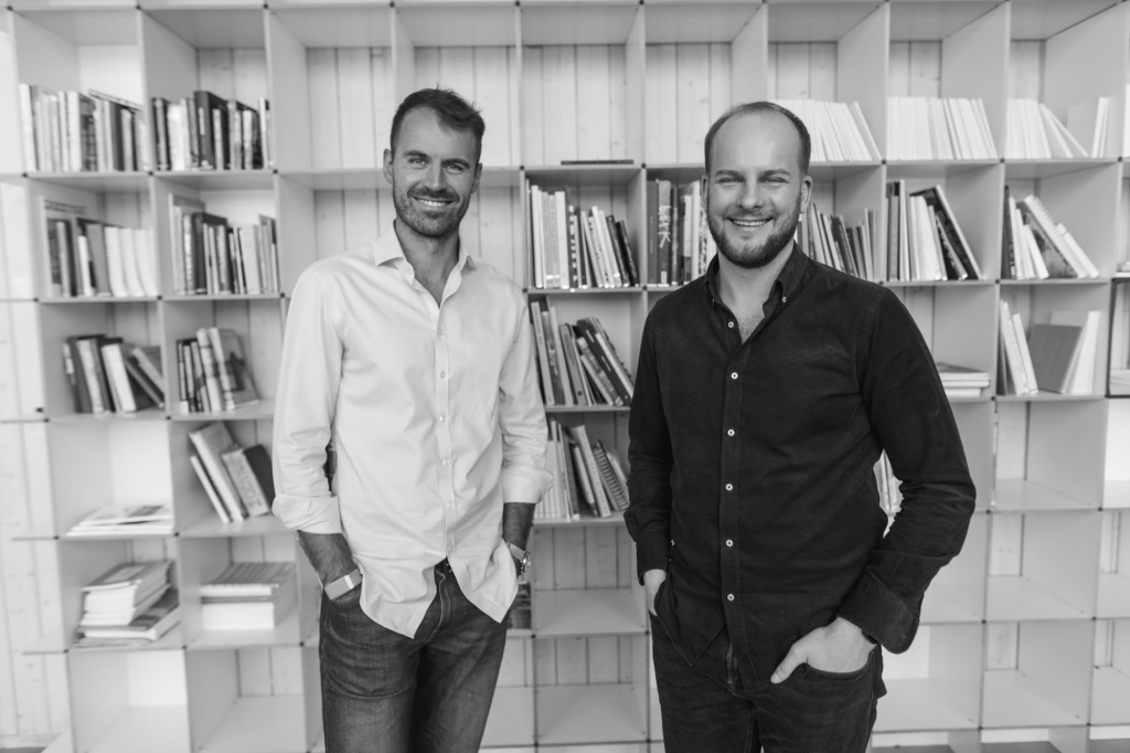 Rokas Pečiulaitis (right), managing partner at Contrarian Ventures 