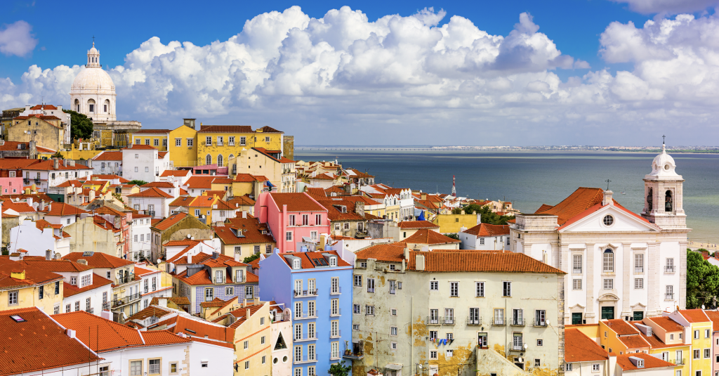 An image of houses in Lisbon, Portugal, which offer one of many digital nomad visas in Europe