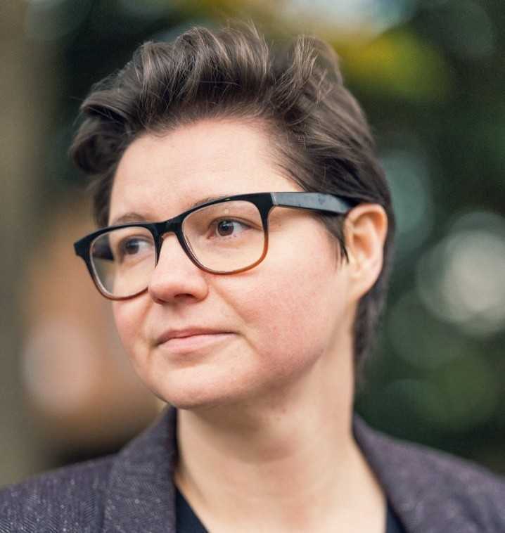 Marta Jasinska, chief technology officer at Launchpad, posing for a headshot, looking pensive